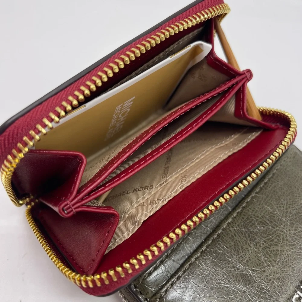 MICHAEL KORS Jet Set Medium Distressed Zip Around Card Case
Cherry 
NWT - Picture 4 of 16
